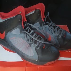 Back

Nike Men's Air Max Actualizer II Basketball